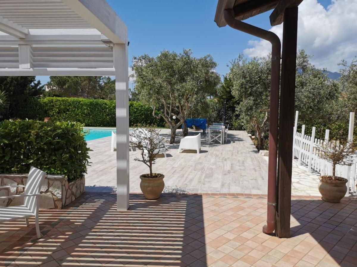 Villa Hibiscus Castellammare del Golfo Exterior photo