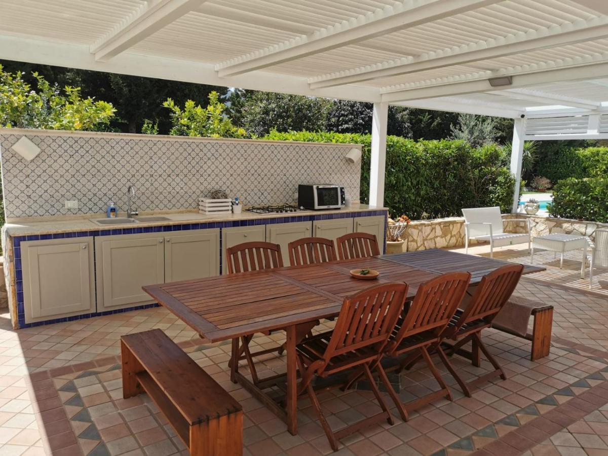 Villa Hibiscus Castellammare del Golfo Exterior photo